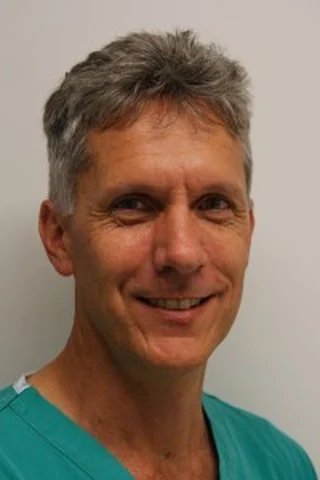 Dr Ian Rechner